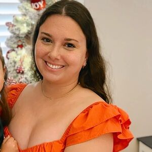 🌸MEET YOUR POSHER🌸